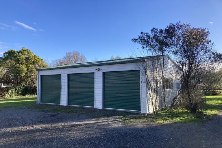 Photo of property in 23 Carruthers Street, Otane, 4202