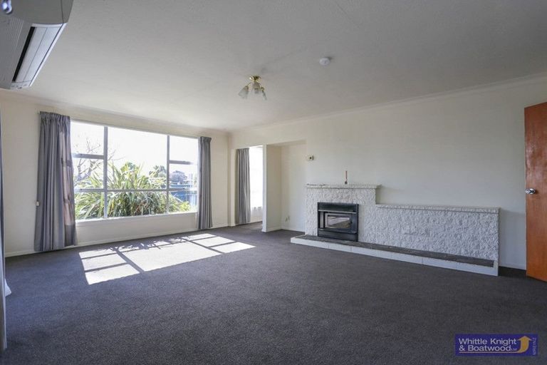 Photo of property in 53 Martbern Crescent, Bishopdale, Christchurch, 8053
