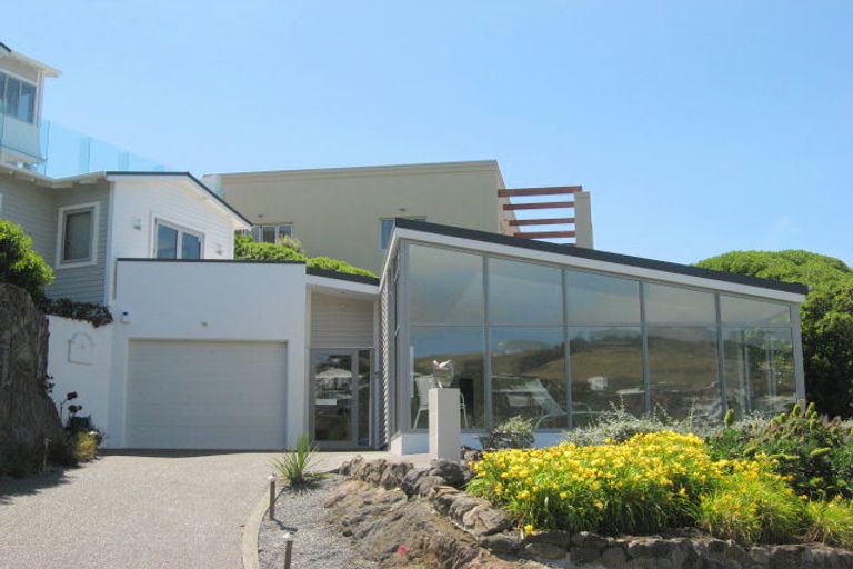 Photo of property in 2 Challenger Lane, Redcliffs, Christchurch, 8081