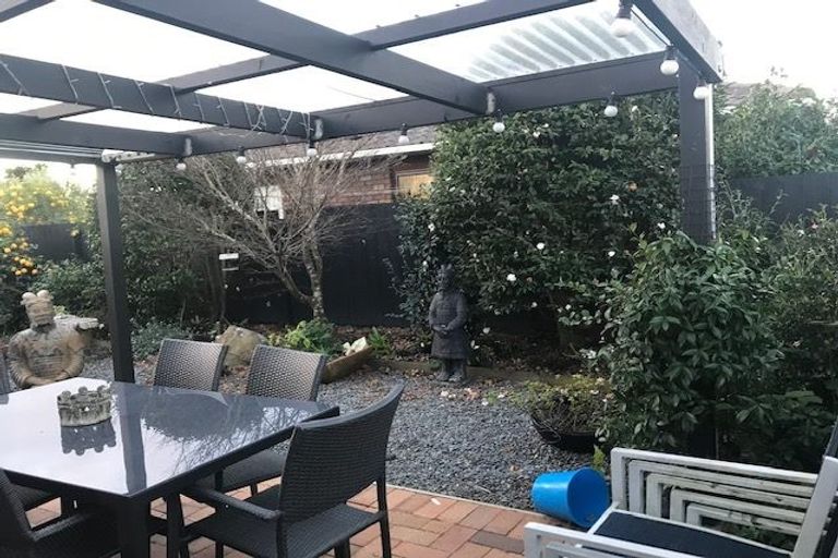 Photo of property in 1/43 Alverston Street, Waterview, Auckland, 1026