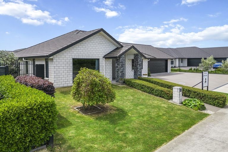 Photo of property in 39a Norfolk Drive, Cambridge, 3434