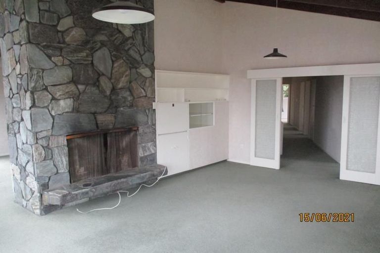 Photo of property in 135 Winara Avenue, Waikanae, 5036