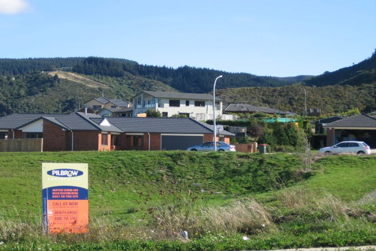 Photo of property in 120 Kirton Drive, Riverstone Terraces, Upper Hutt, 5018