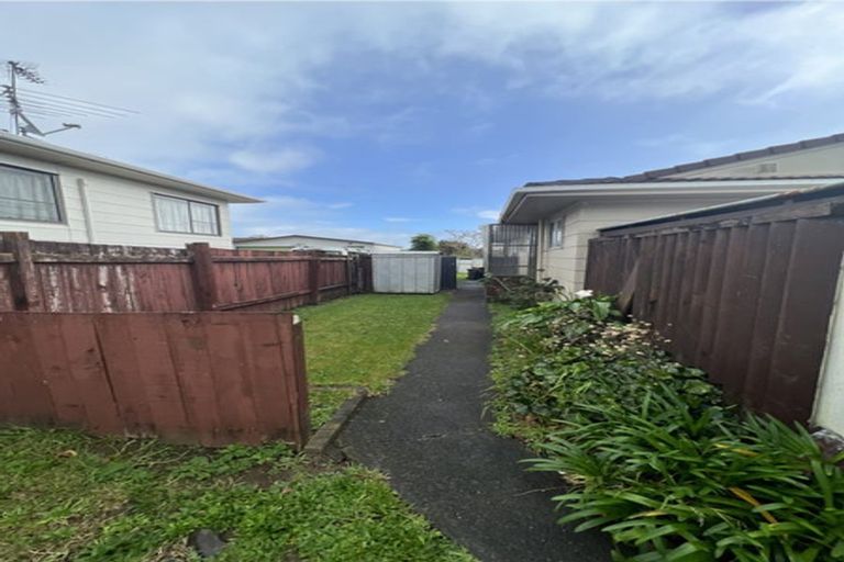 Photo of property in 2/109 Pigeon Mountain Road, Half Moon Bay, Auckland, 2012