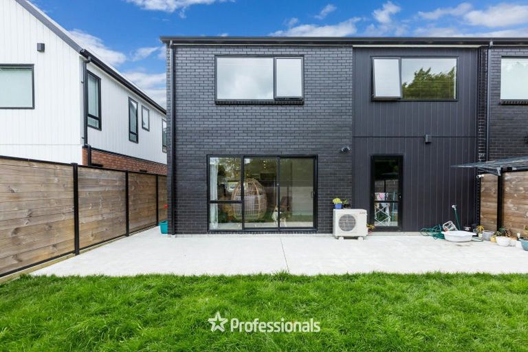 Photo of property in 11 Reakes Crescent, Wallaceville, Upper Hutt, 5018
