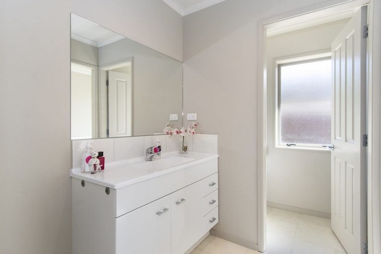 Photo of property in 44 Condor Drive, Pyes Pa, Tauranga, 3112