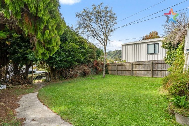Photo of property in 75 Raukawa Street, Stokes Valley, Lower Hutt, 5019