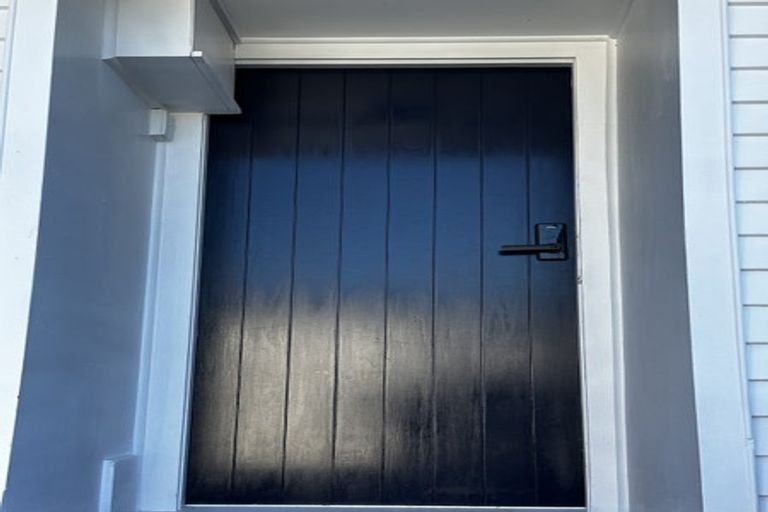 Photo of property in 57 Fairclough Road, Beach Haven, Auckland, 0626