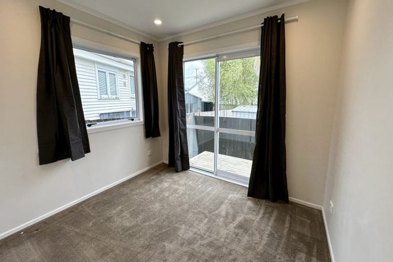 Photo of property in 22 Airdrie Road, Ranui, Auckland, 0612