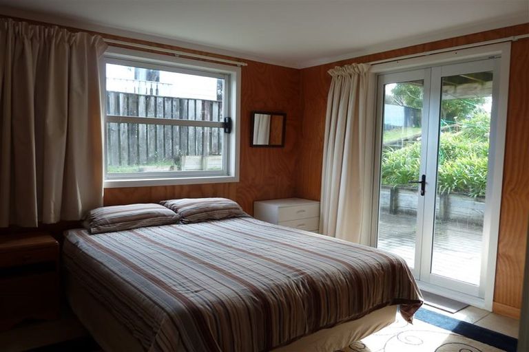 Photo of property in 176 Ocean Beach Road, Tairua, 3508