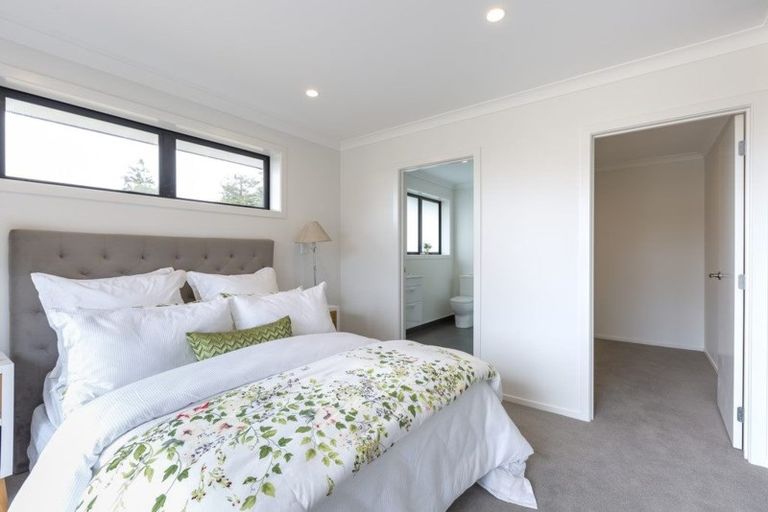 Photo of property in 22 Reidy Place, Pukekohe, 2120