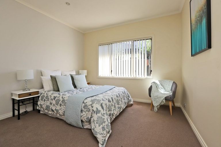 Photo of property in 8 Syrah Place, Greenmeadows, Napier, 4112