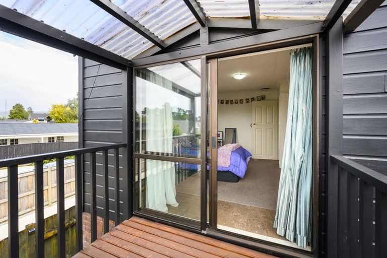 Photo of property in 42a Clifton Terrace, Fitzherbert, Palmerston North, 4410