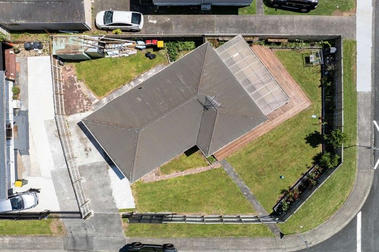 Photo of property in 1/1 Cooper Place, Papakura, 2110