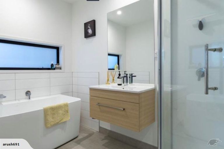 Photo of property in 272 Ballintoy Park Drive, Welcome Bay, Tauranga, 3175