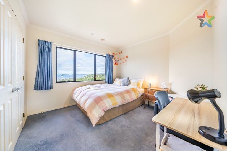 Photo of property in 9 Oceanview Terrace, Tirohanga, Lower Hutt, 5010