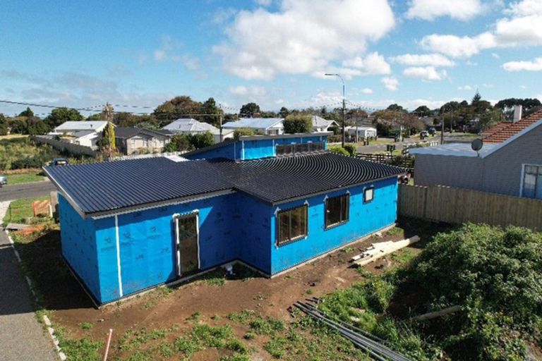 Photo of property in 30 Dixon Avenue, Hawera, 4610