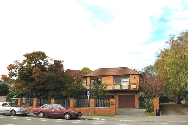 Photo of property in 92b Clyde Road, Ilam, Christchurch, 8041