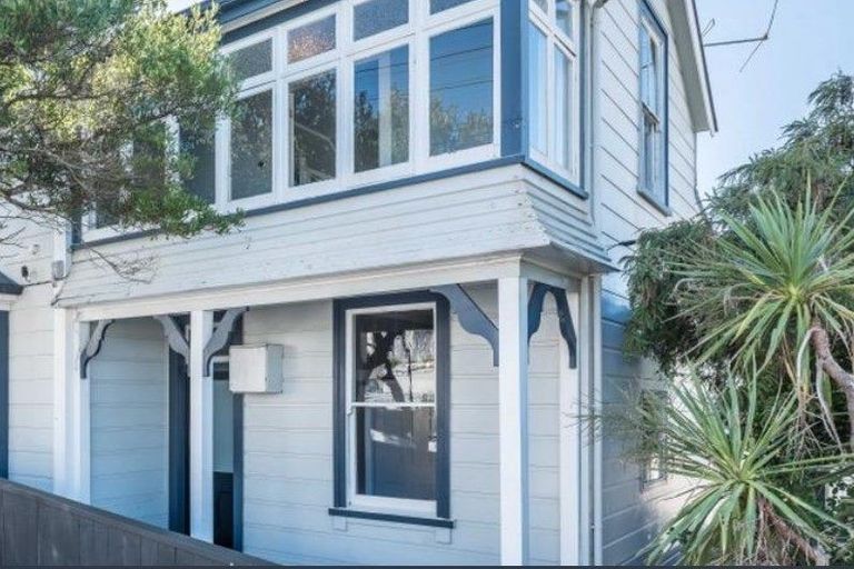 Photo of property in 6 Newman Terrace, Thorndon, Wellington, 6011