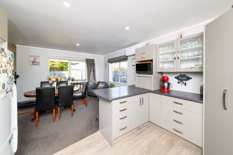 Photo of property in 101 Peter Hall Drive, Kelvin Grove, Palmerston North, 4414