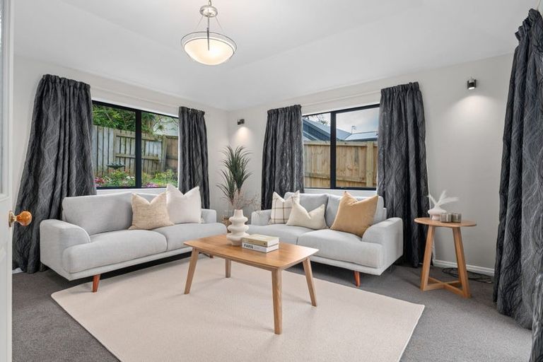 Photo of property in 57 Forest Lake Road, Forest Lake, Hamilton, 3200