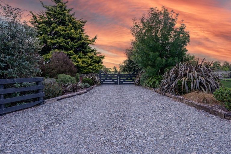 Photo of property in 53 Mclaughlins Road, Darfield, 7571