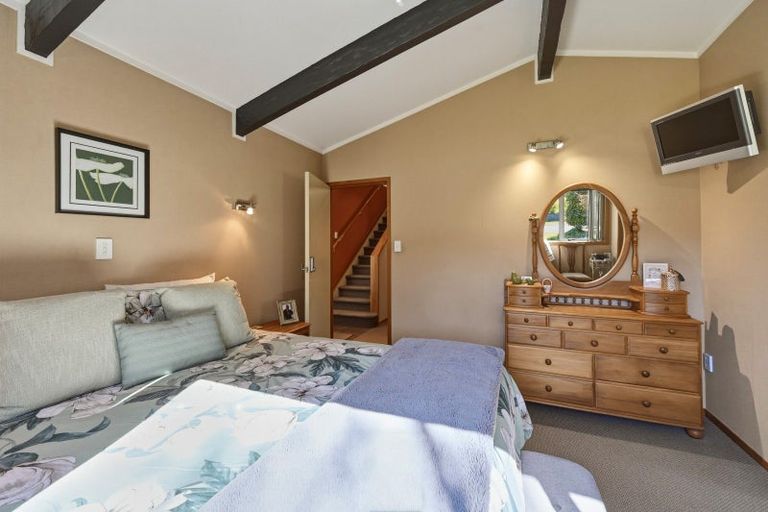 Photo of property in 115 Taupo View Road, Taupo, 3330