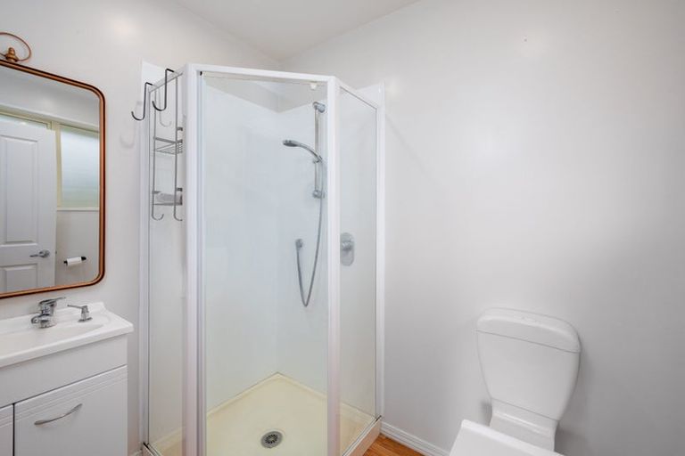 Photo of property in 1465 South Eyre Road, Swannanoa, 7476