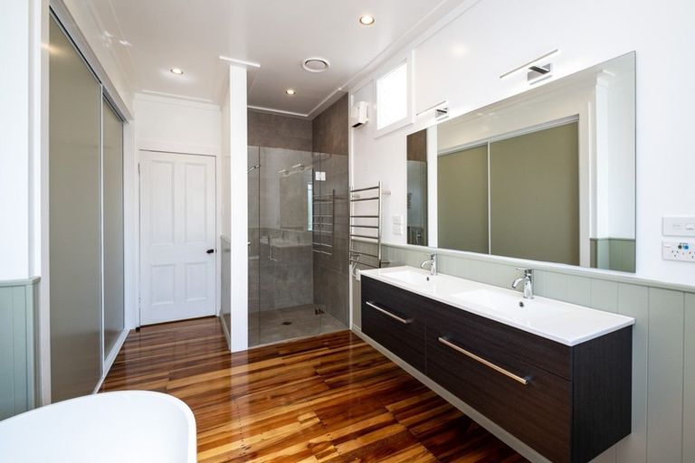 Photo of property in 50 Arataki Road, Havelock North, 4130