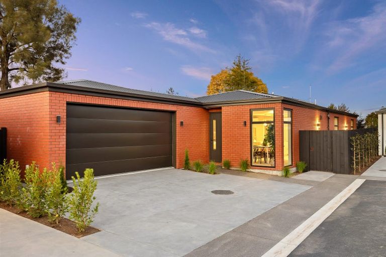 Photo of property in 12 Grange Street, Hillsborough, Christchurch, 8022
