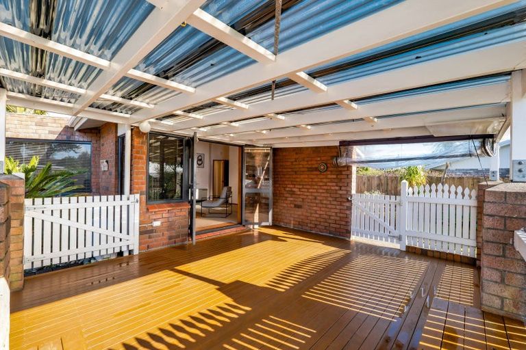 Photo of property in 8 Argyle Place, Highlands Park, New Plymouth, 4312