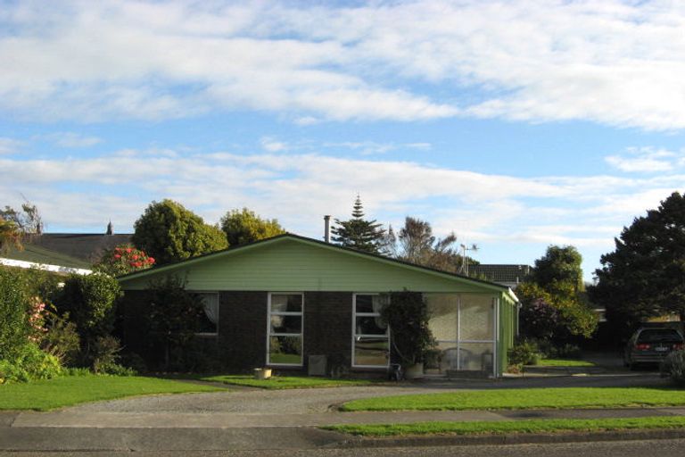 Photo of property in 30 Burn Street, Levin, 5510