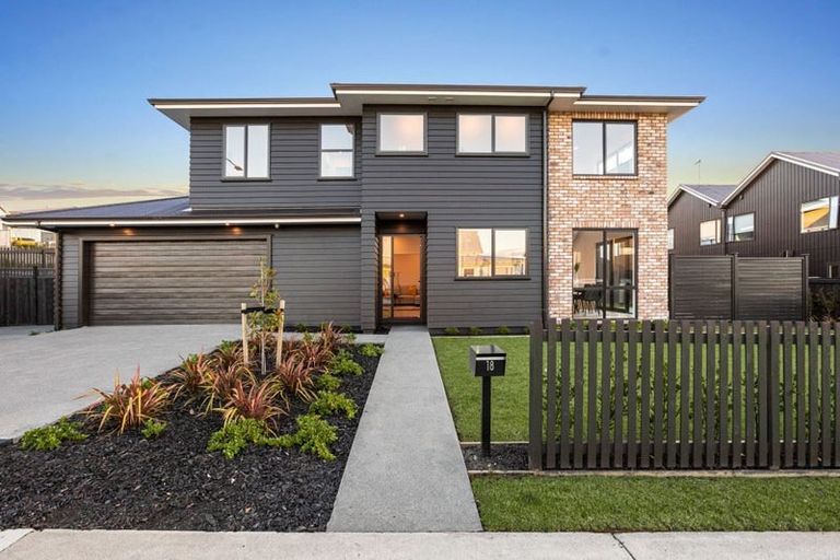 Photo of property in 18 Kuku Avenue, Red Beach, 0932