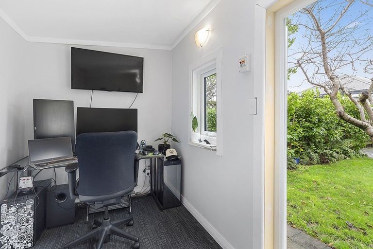 Photo of property in 26 Te Whiti Street, Kilbirnie, Wellington, 6022