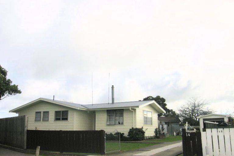 Photo of property in 14 Ashton Place, Highbury, Palmerston North, 4412