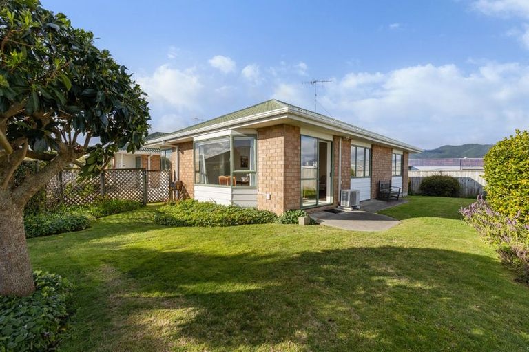 Photo of property in 19b Dennis Taylor Court, Paraparaumu, 5032