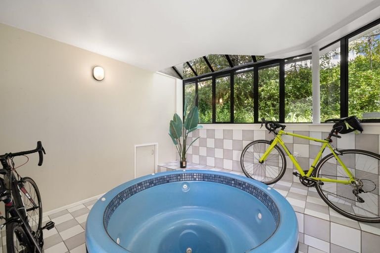 Photo of property in 37 Macmillan Avenue, Cashmere, Christchurch, 8022