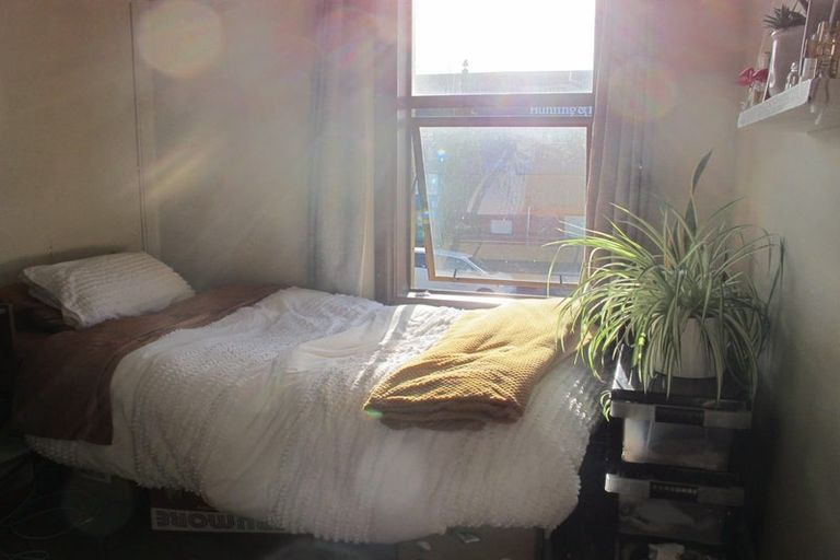 Photo of property in 1 Howe Street, North Dunedin, Dunedin, 9016