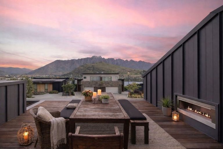 Photo of property in St Andrews Park, 42b Highview Terrace, Queenstown, 9300