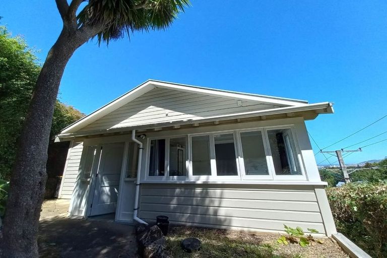 Photo of property in 66 Gladstone Road, Dalmore, Dunedin, 9010