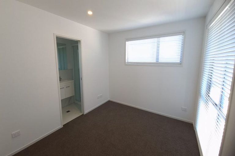Photo of property in 43b Wairau Avenue, Avondale, Auckland, 1026
