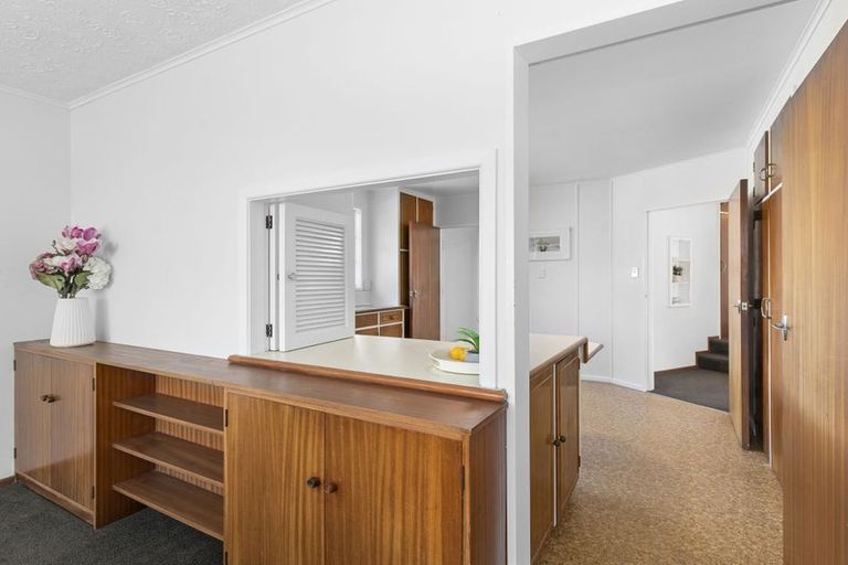 Photo of property in 27 Sunbrae Drive, Silverstream, Upper Hutt, 5019