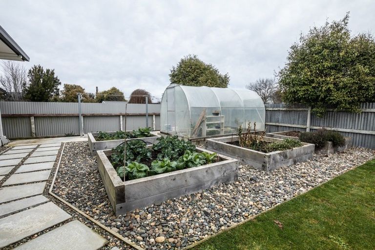 Photo of property in 32 Hillary Street, Winton, 9720