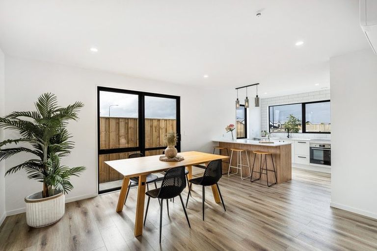 Photo of property in 35 Stackwood Avenue, Woodend, 7691