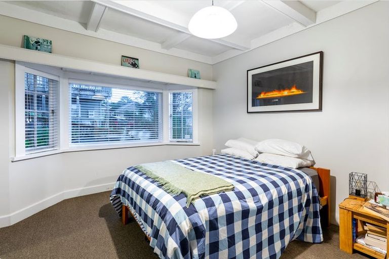 Photo of property in 518e West Coast Road, Oratia, Auckland, 0604