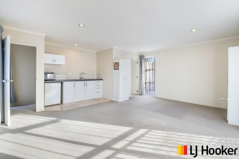 Photo of property in 30 Reins Road, Takanini, 2112