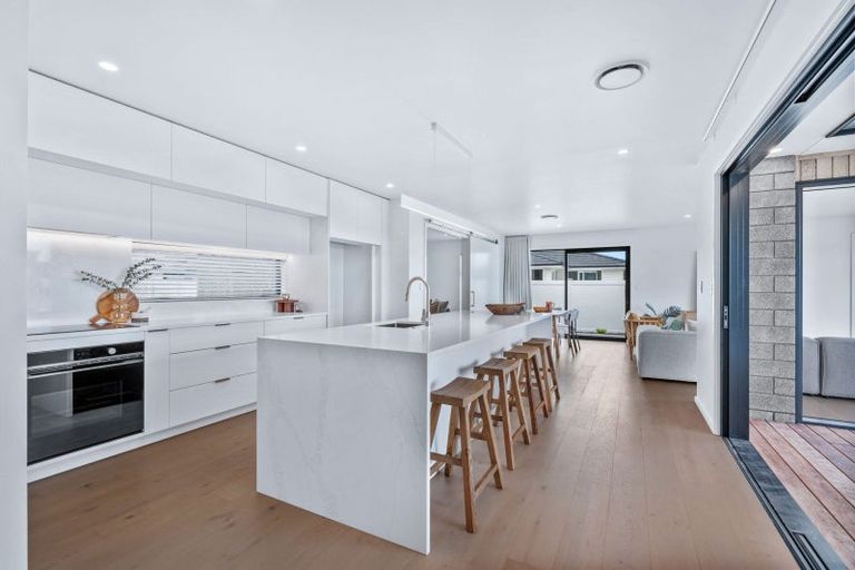 Photo of property in 49 Stace Hopper Drive, One Tree Point, 0118