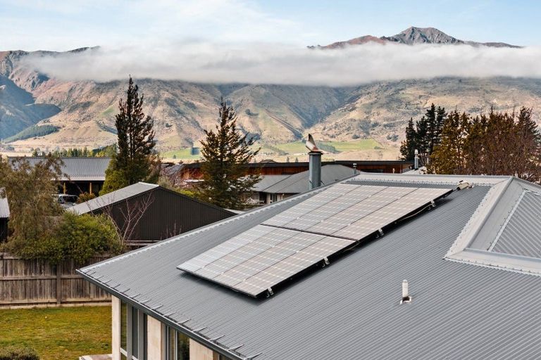 Photo of property in 25 Little Maude Drive, Lake Hawea, Wanaka, 9382