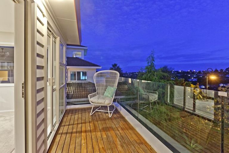 Photo of property in 26 Mulgan Way, Browns Bay, Auckland, 0630
