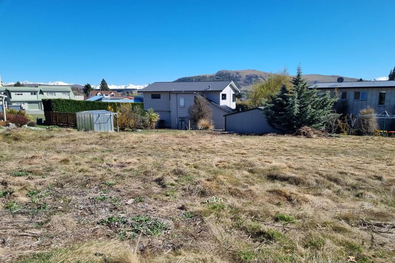 Photo of property in 24 Hamilton Drive, Lake Tekapo, 7999